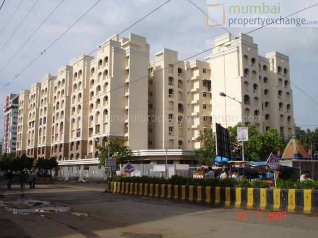 2.5 BHK in Liberty Apartments, Mira Road - Photo 1