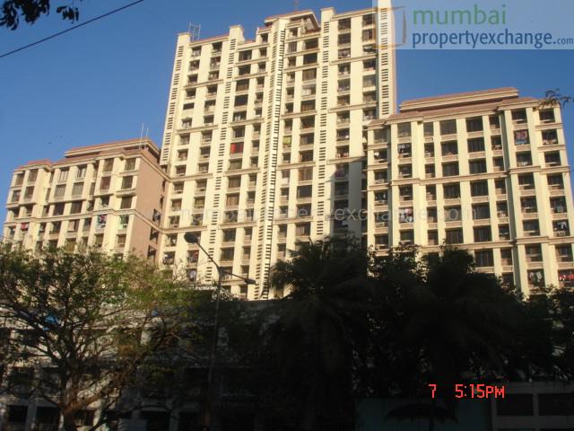 2 BHK in Runwal Heights, Mulund West - Photo 4
