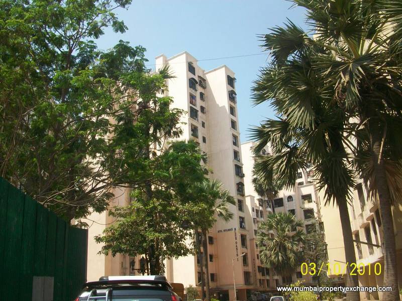 2 BHK Fully Furnished in Blue Oasis, Kandivali West - Photo 3