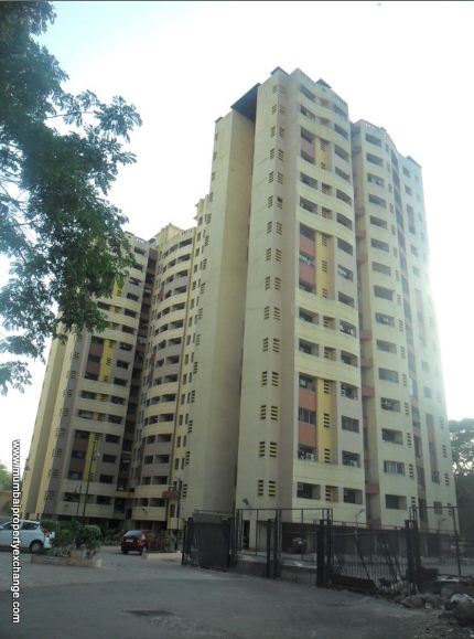 2 BHK in N G Royal Park, Kanjur Marg - Photo 2