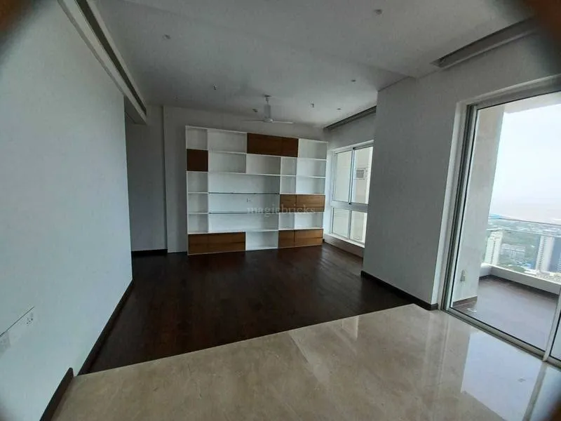 MB photo 5 — photo 6