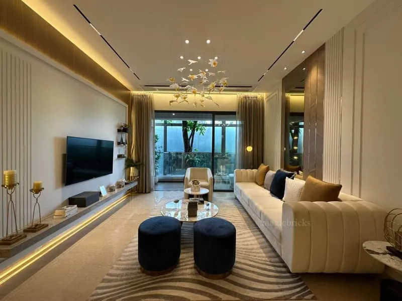 3 BHK Semi-Furnished in Godrej Avenue Eleven B , Mahalaxmi