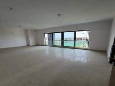 3 BHK Unfurnished in Ten BKC , Bandra East
