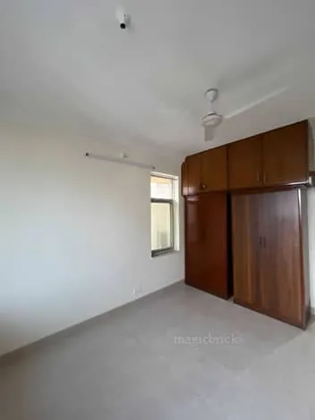 3 BHK Unfurnished in Oberoi Gardens, Kandivali East - Photo 3