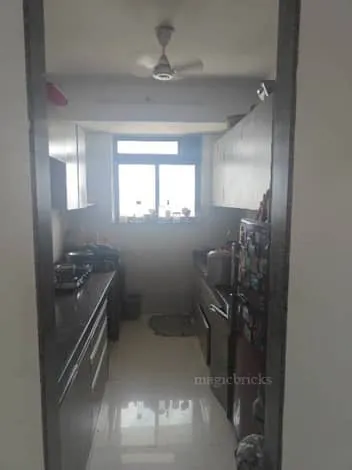 3 BHK Semi-Furnished in Sunteck City, Goregaon West - Photo 2