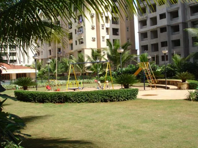 2 BHK in Palm Court, Malad West - Photo 3
