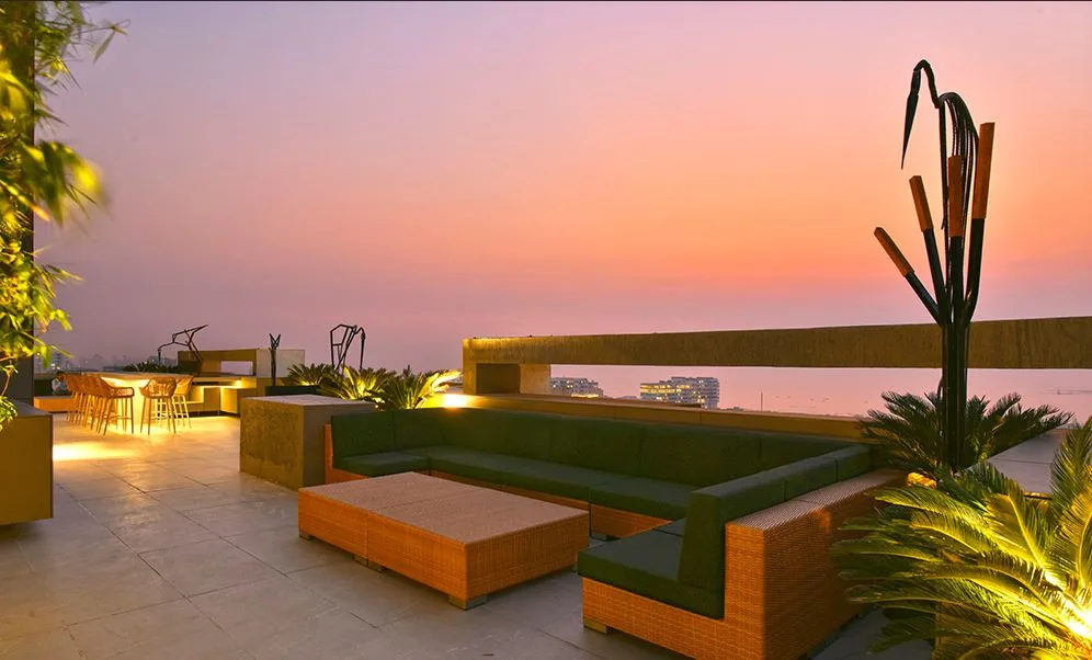 Rustomjee Paramount - Wing E