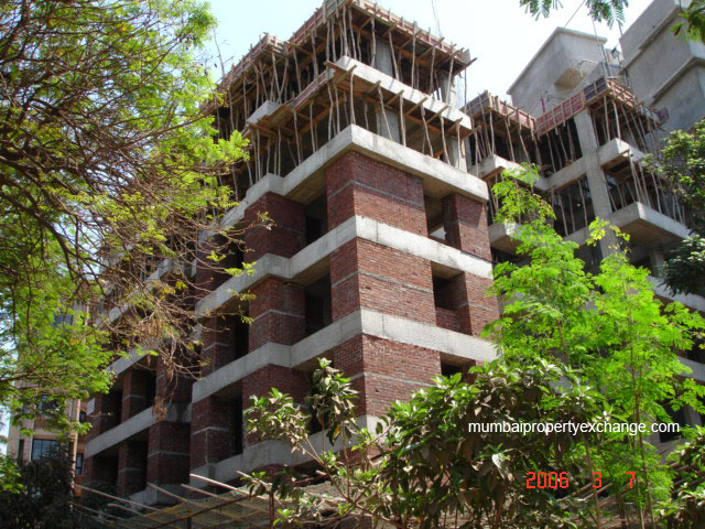 2 BHK Semi-Furnished in Keer Towers , Mahim