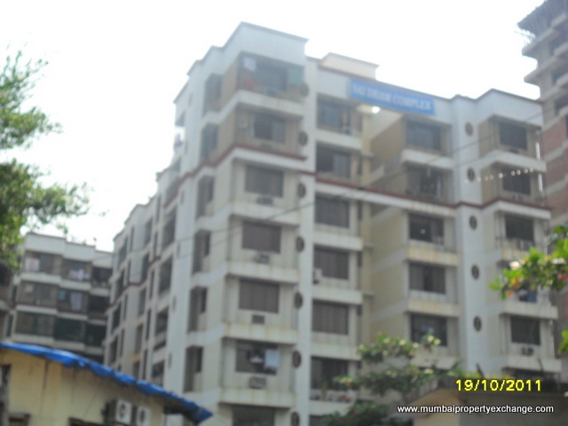 2 BHK Semi-Furnished in Sai Dham , Kandivali West