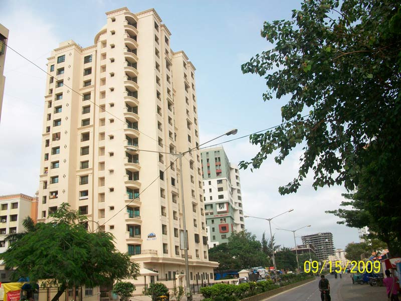 3 BHK Semi-Furnished in Blue Orbit , Malad West
