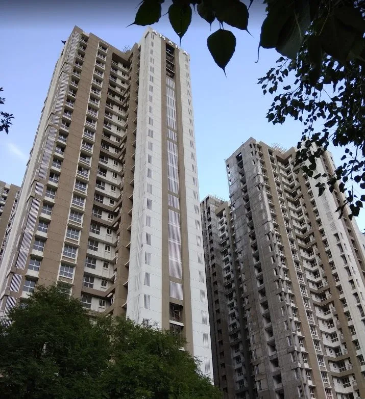 Lodha Amara Tower 44