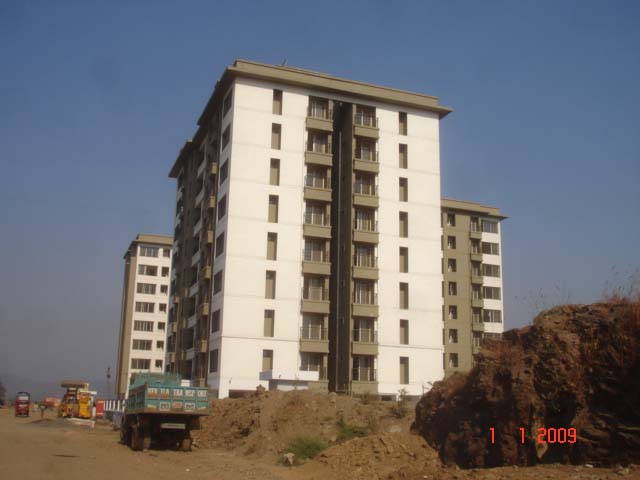 3 BHK Semi-Furnished in Evershine Woods , Mira Road