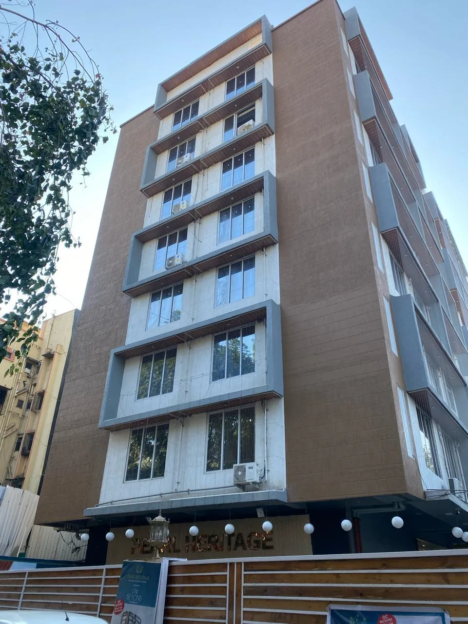 Pearl Heritage, Vile Parle East