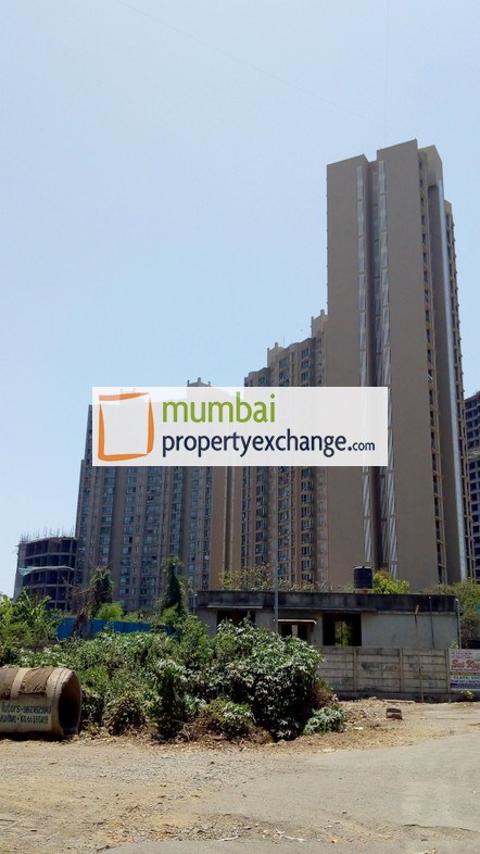 2 BHK Semi-Furnished in Malad West – Gurukrupa Marina Enclave