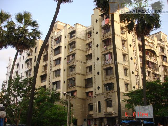 2 BHK Furnished in Blue Arch , Kandivali West