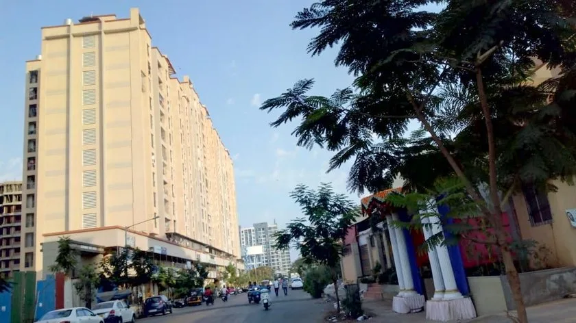 4 Semi-Furnished in Desai Solitaire , Matunga