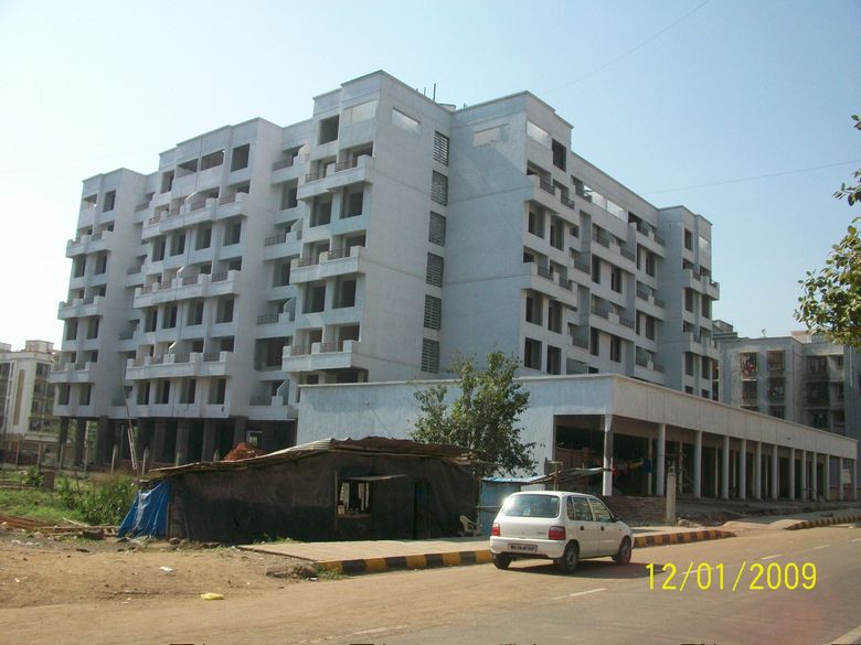 2 BHK Unfurnished in Eden Estate , Kamothe