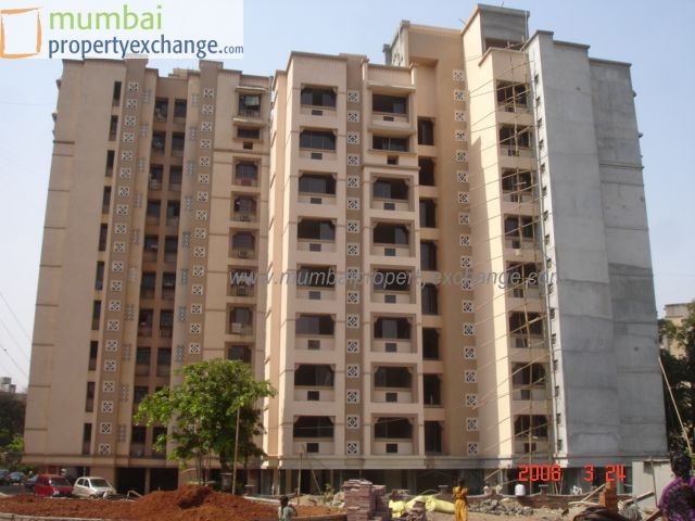2.5 Semi-Furnished in Runwal Estate , Thane West