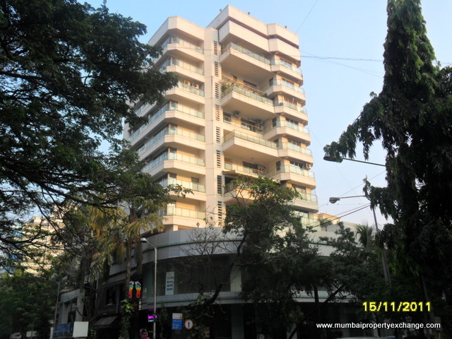 3 BHK Semi-Furnished in Highland heaven , Thane West