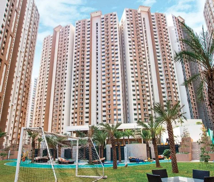 1.5 Semi-Furnished in Lodha Splendora , Thane West