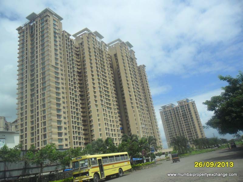 2.5 BHK Semi-Furnished in Athena , Thane West