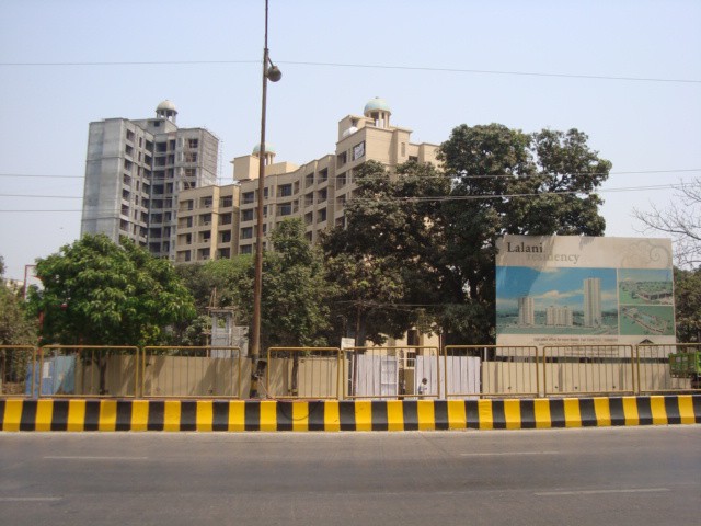 3 BHK Semi-Furnished in Lalani Residency , Thane West