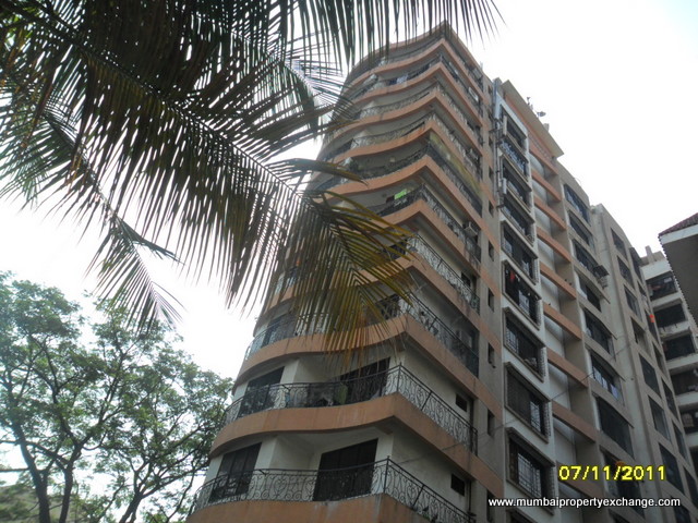 3 BHK Unfurnished in La - Paradise , Santacruz East