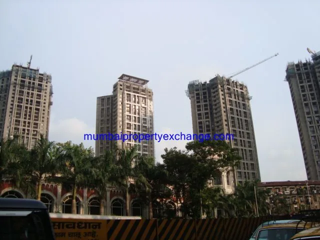2 BHK Semi-Furnished in Ashok Towers - D Wing, Parel - Photo 5