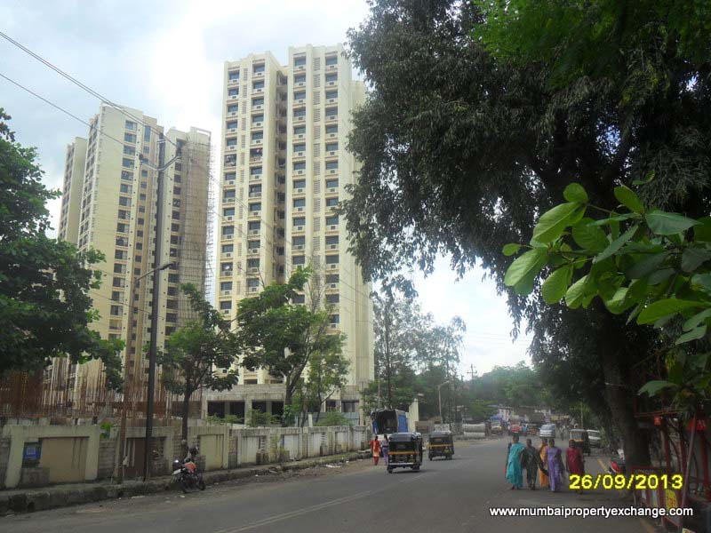 2 BHK in Runwal Pearl, Thane West