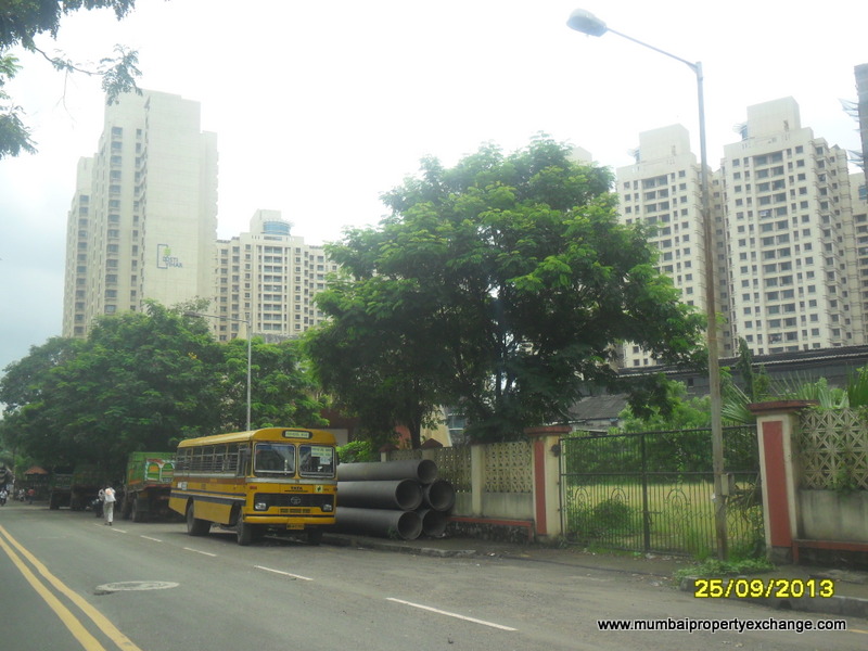 2 Semi-Furnished in Dosti Vihar , Thane West