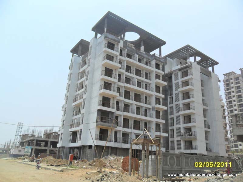 2 Semi-Furnished in Sea Pearl , Bandra West