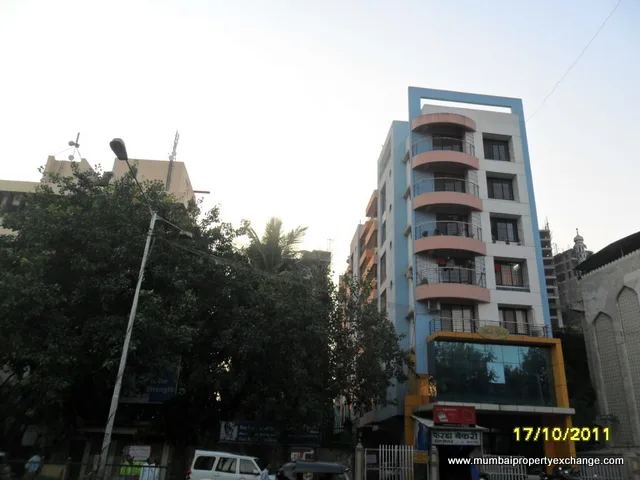 Arch Gold Apartment