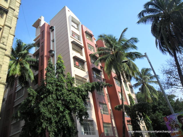 1 Semi-Furnished in Vijay Apartment , Goregaon West