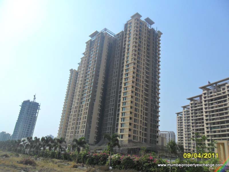 2 BHK Semi-Furnished in Astraea, Thane West