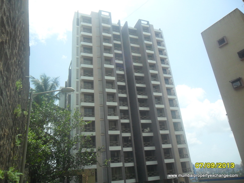 2 BHK Semi-Furnished in La Bellezza , Borivali East