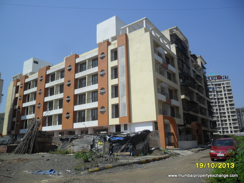 2 BHK Semi-Furnished in Deshmukh Blossom , Kharghar