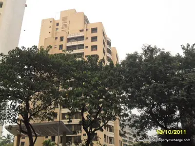 Rustomjee Riviera