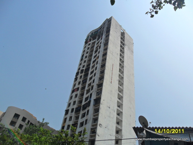 1 Semi-Furnished in Dheeraj Solitaire , Malad West
