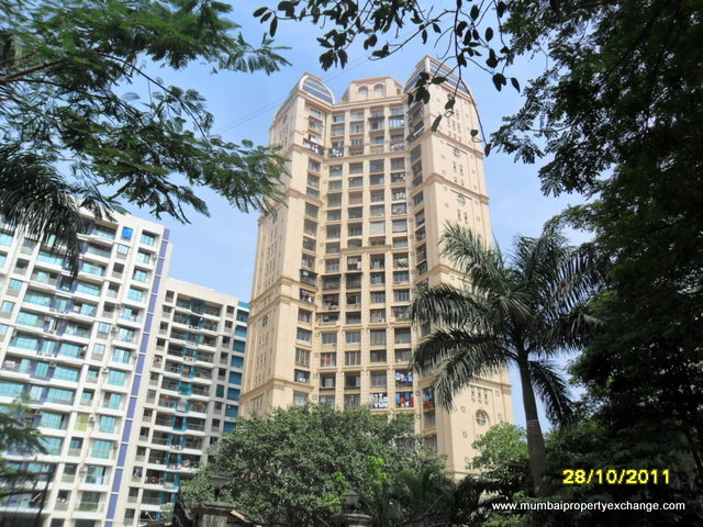 2 Semi-Furnished in Videocon Towers , Kandivali East