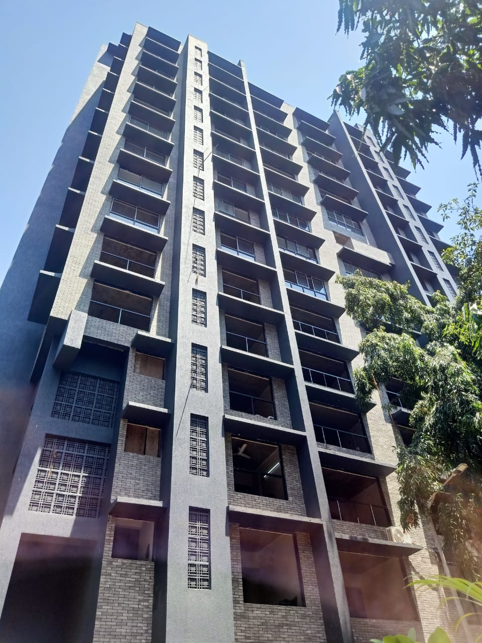 3 BHK Unfurnished in Kakad West End, Andheri West