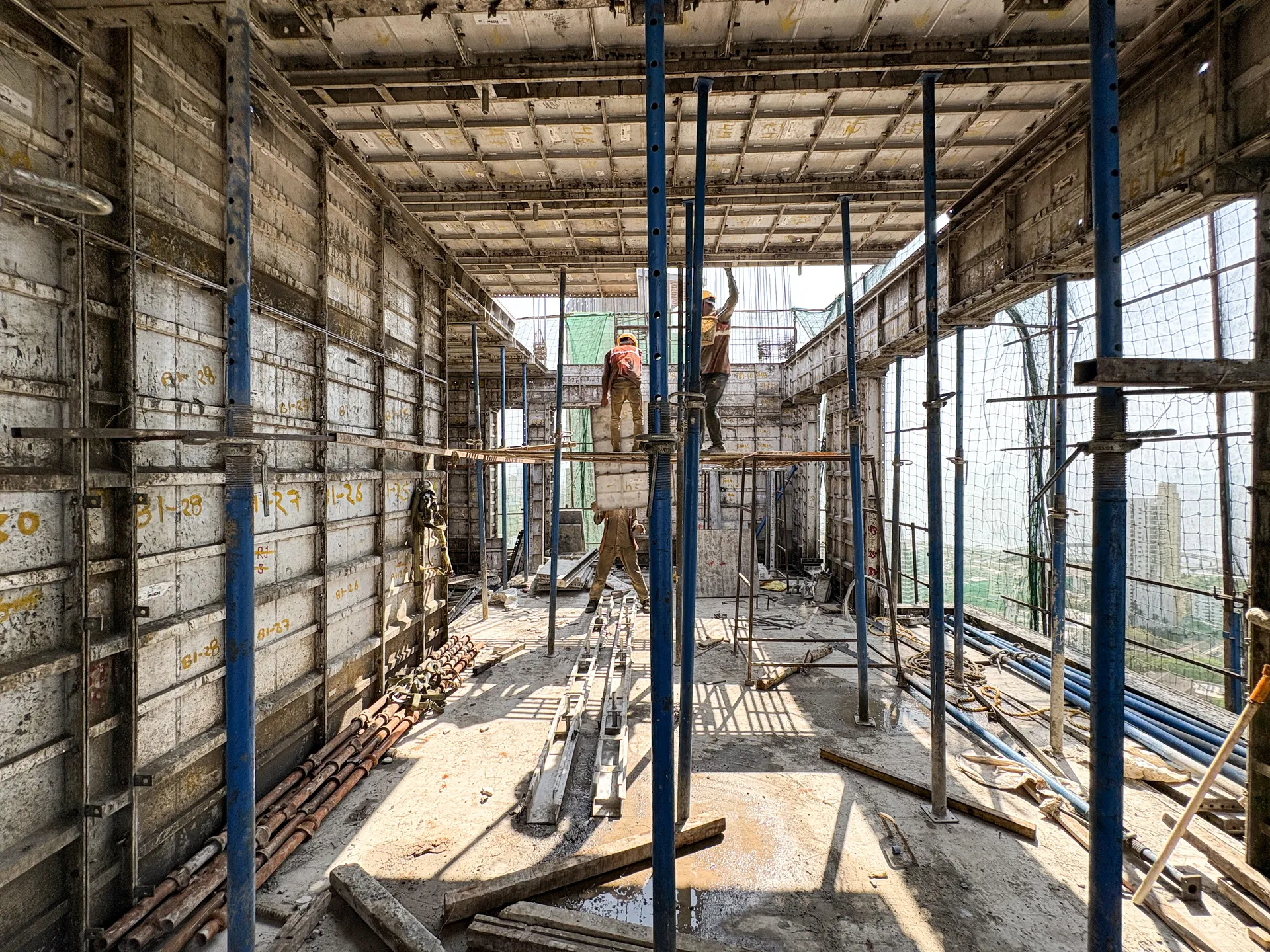 Kalpataru Prive, Altamount Road — photo 5
