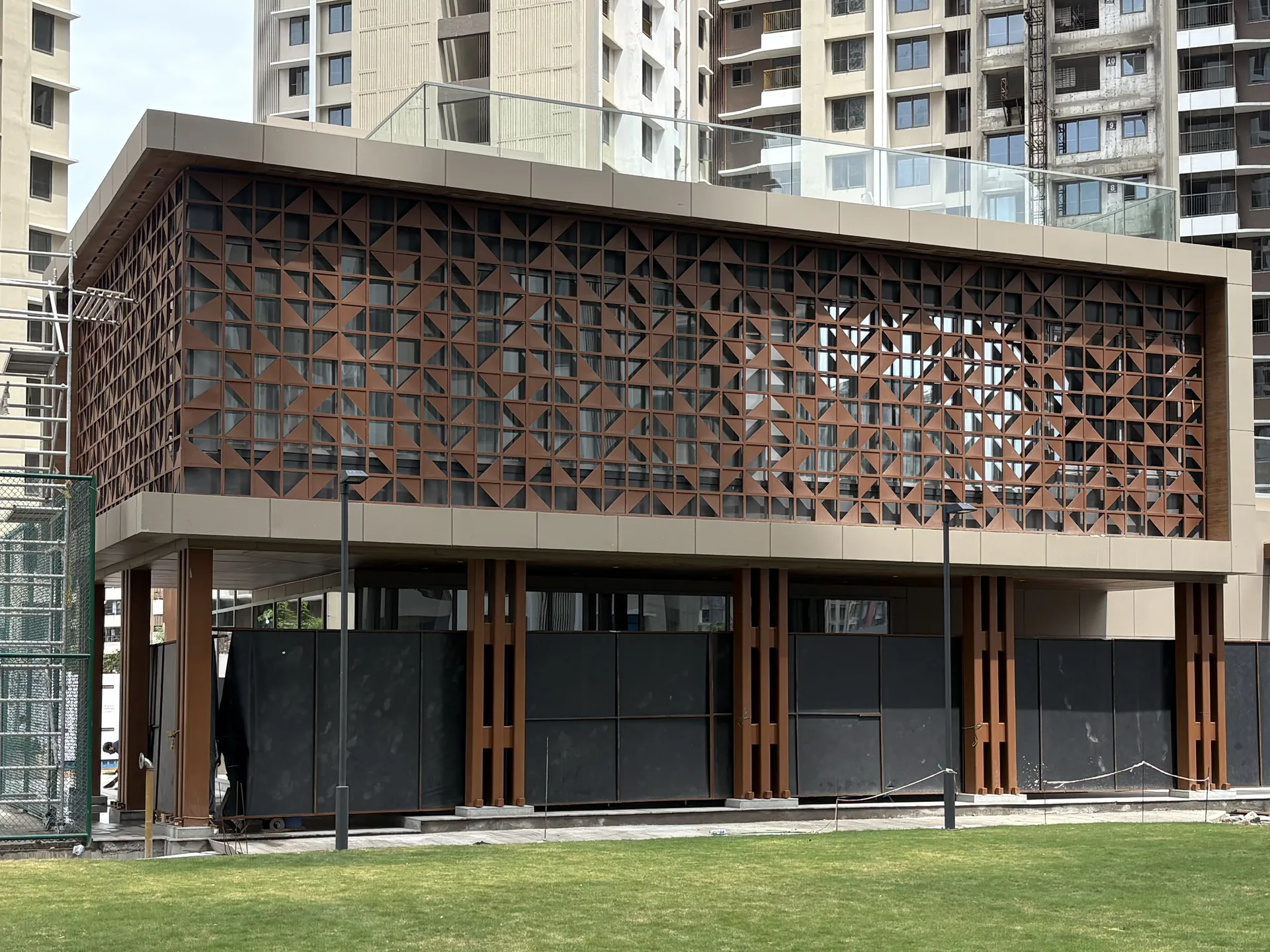Sector 2A, Mira Road — photo 7