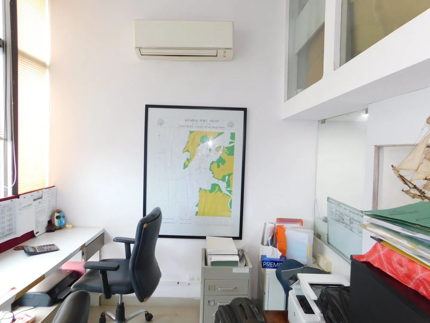 Office Fully Furnished in Lotus Trade Centre, Andheri West - Photo 1