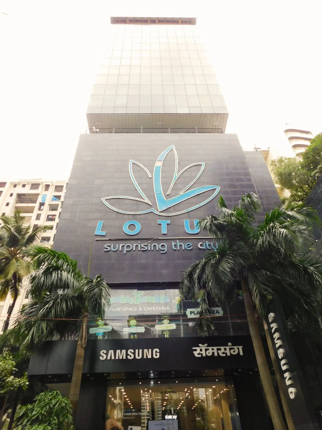 Office Fully Furnished in Lotus Trade Centre, Andheri West - Photo 2