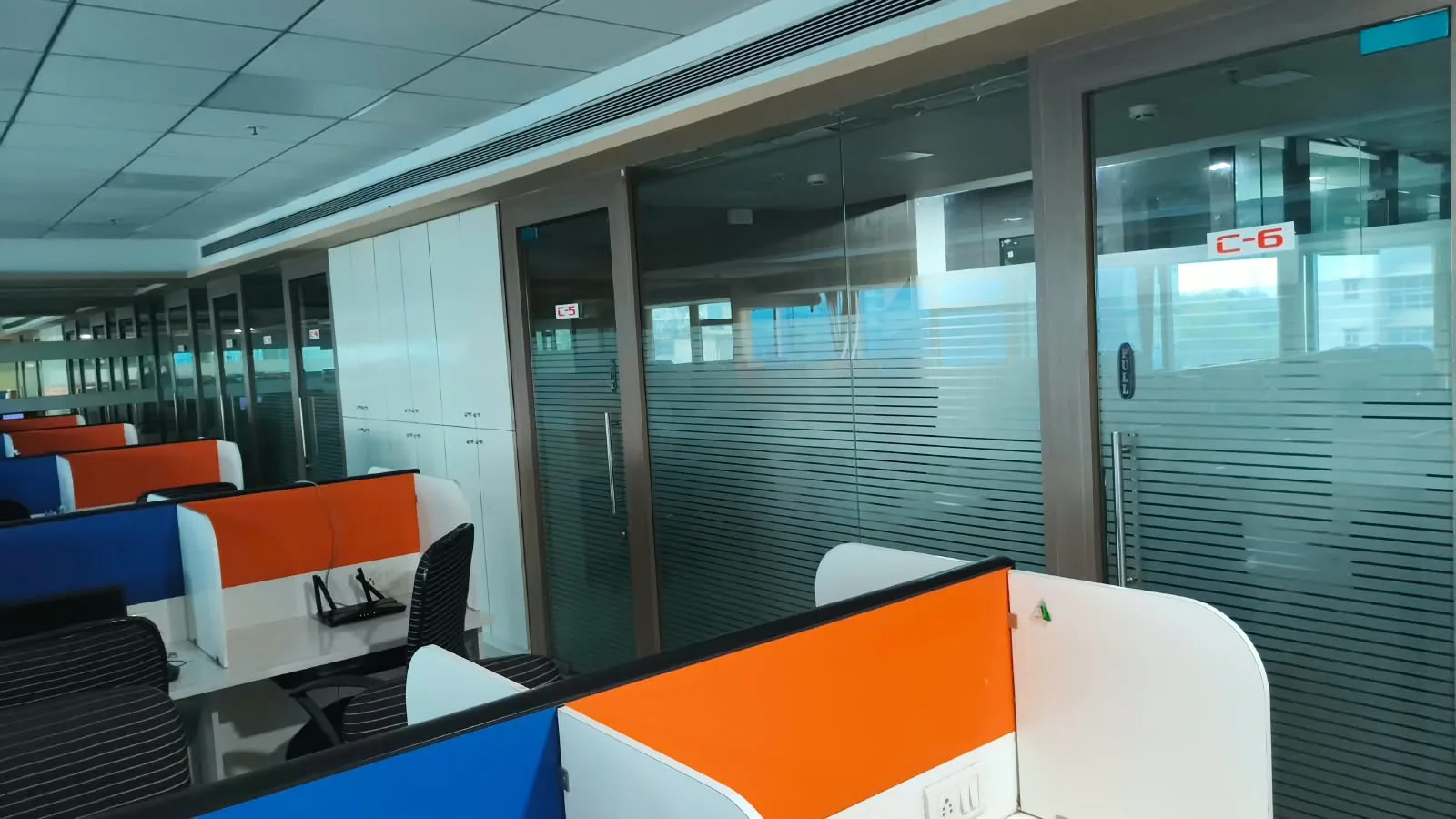 Office Fully Furnished in Lotus Corporate Park, Goregaon East - Photo 4