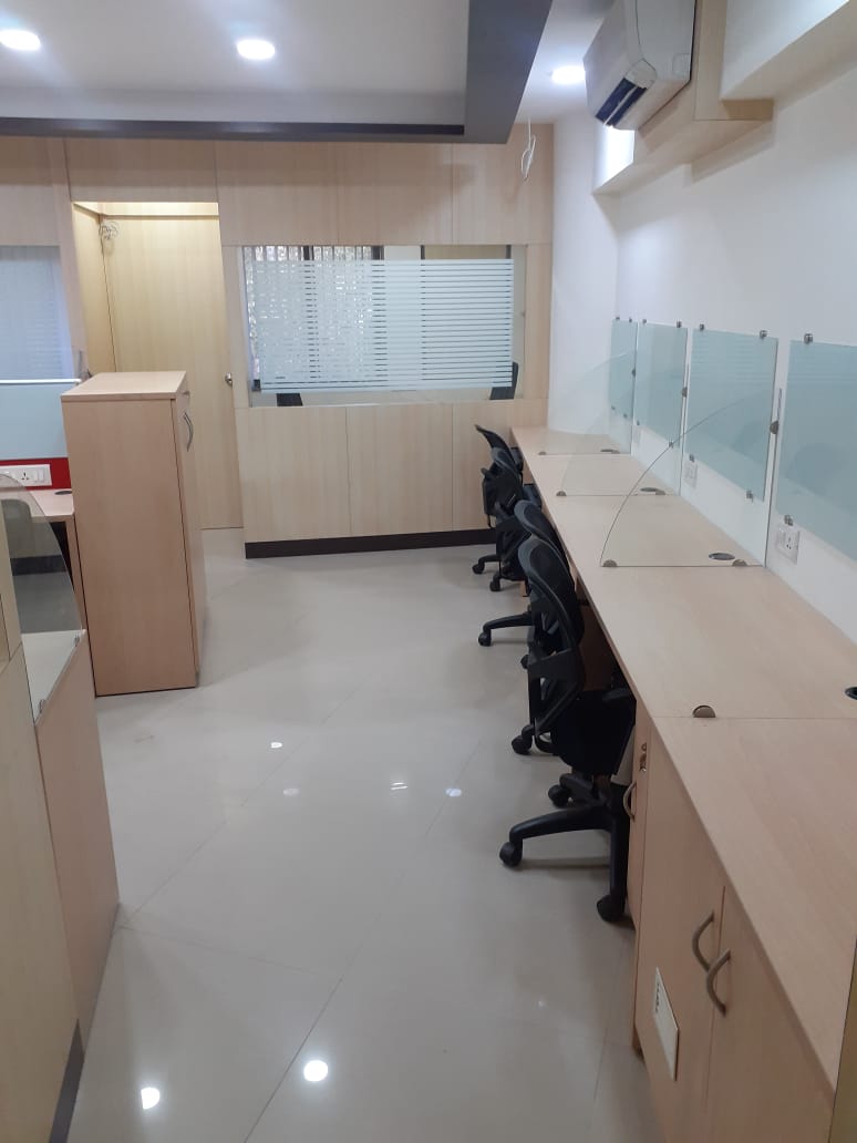 Office in Silver Astra, Andheri East - Photo 2
