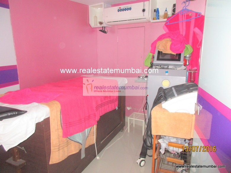 Office Unfurnished in Mohid Heights, Andheri West - Photo 4