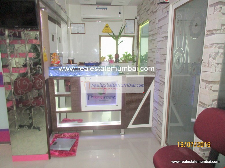 Office Unfurnished in Mohid Heights, Andheri West - Photo 2