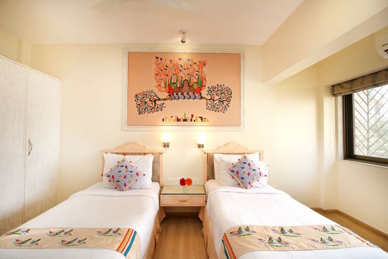 3 BHK Fully Furnished in Bajaj Onyx, Bandra West - Photo 4