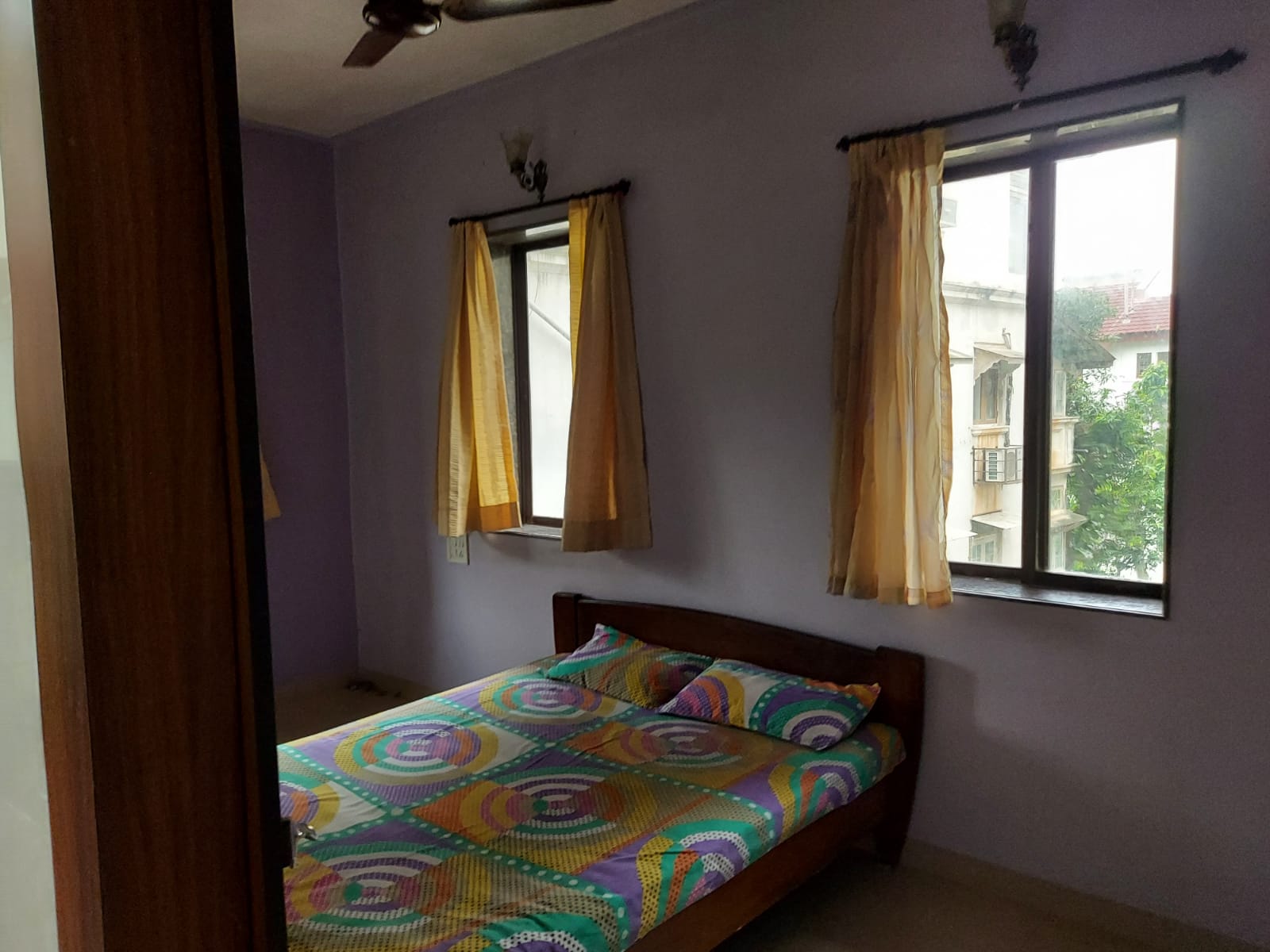 2 BHK Fully Furnished in Usha Sadan, Colaba - Photo 3